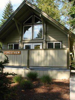 Cabins And Campground At Cultus Lake Park Hotel Chilliwack Exterior photo